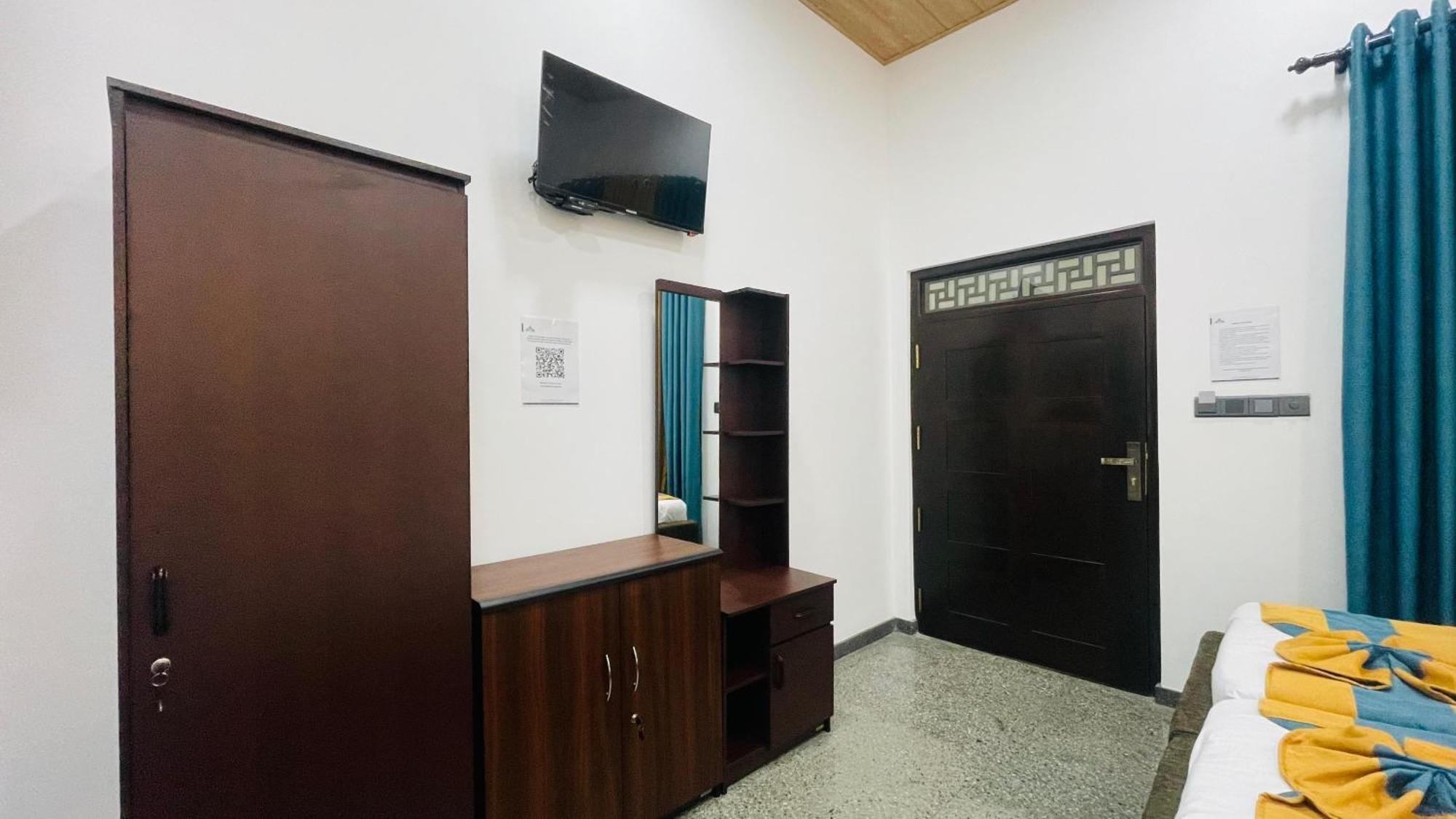 The Sanctum Hotel Talaimannar Екстериор снимка